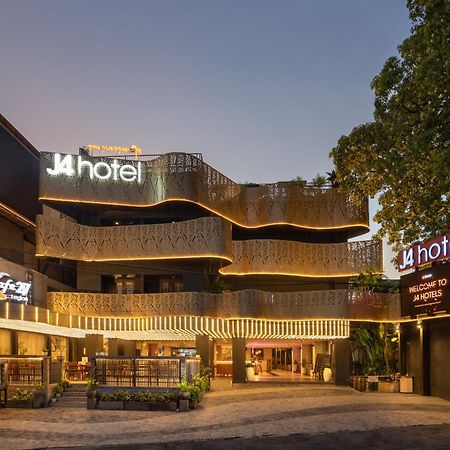 J4 Hotels Legian Exterior photo