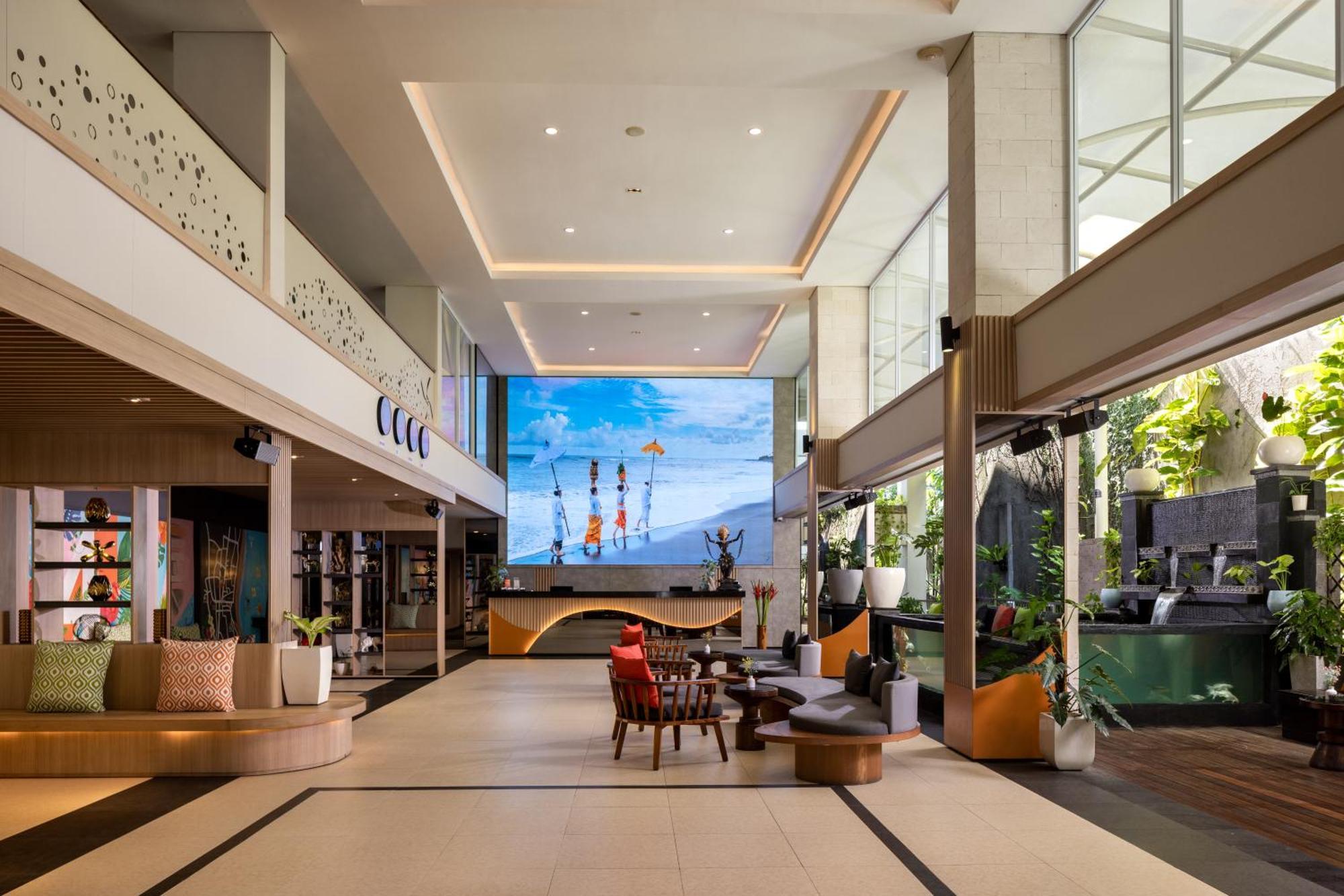 J4 Hotels Legian Exterior photo