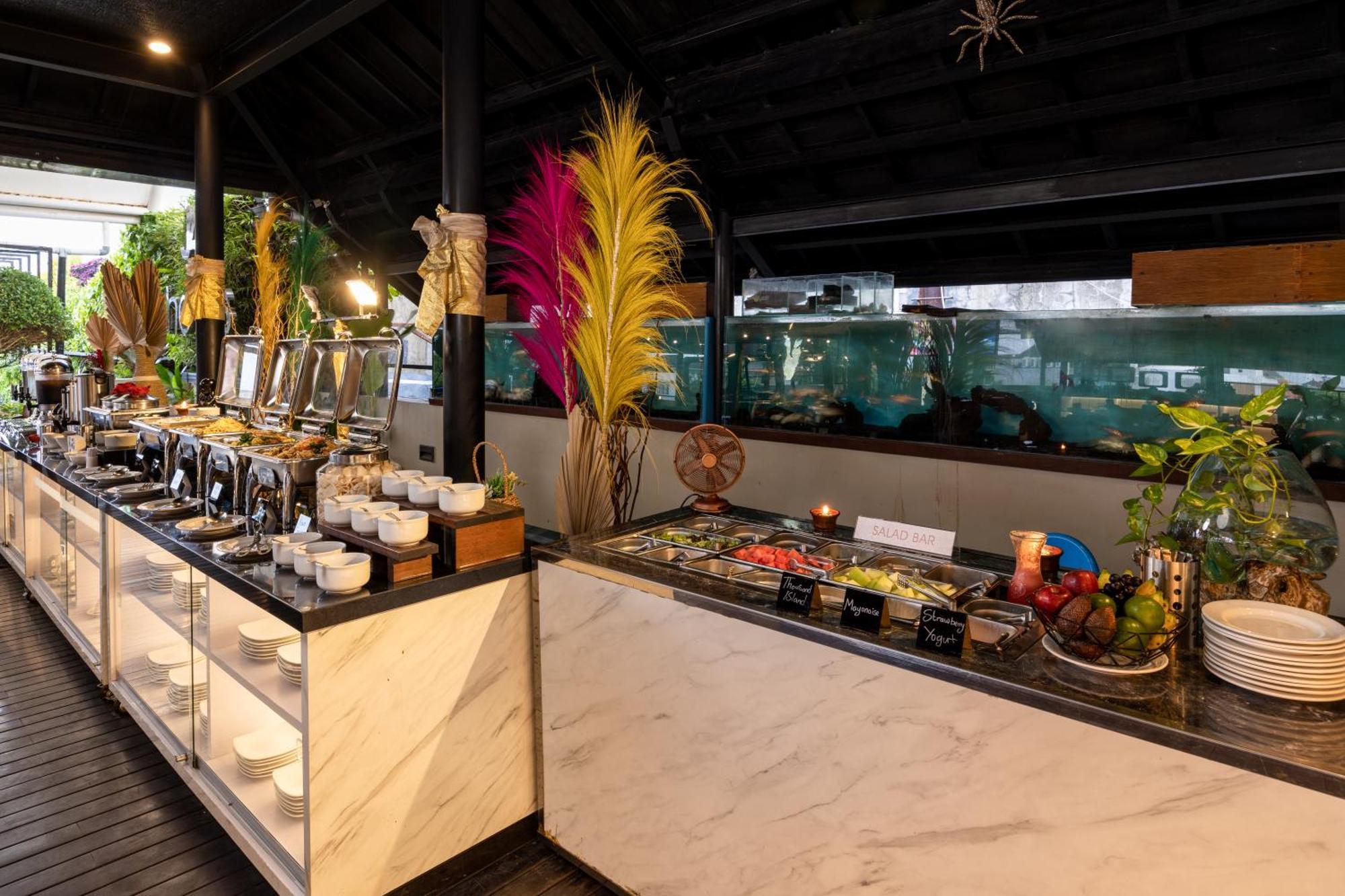 J4 Hotels Legian Exterior photo