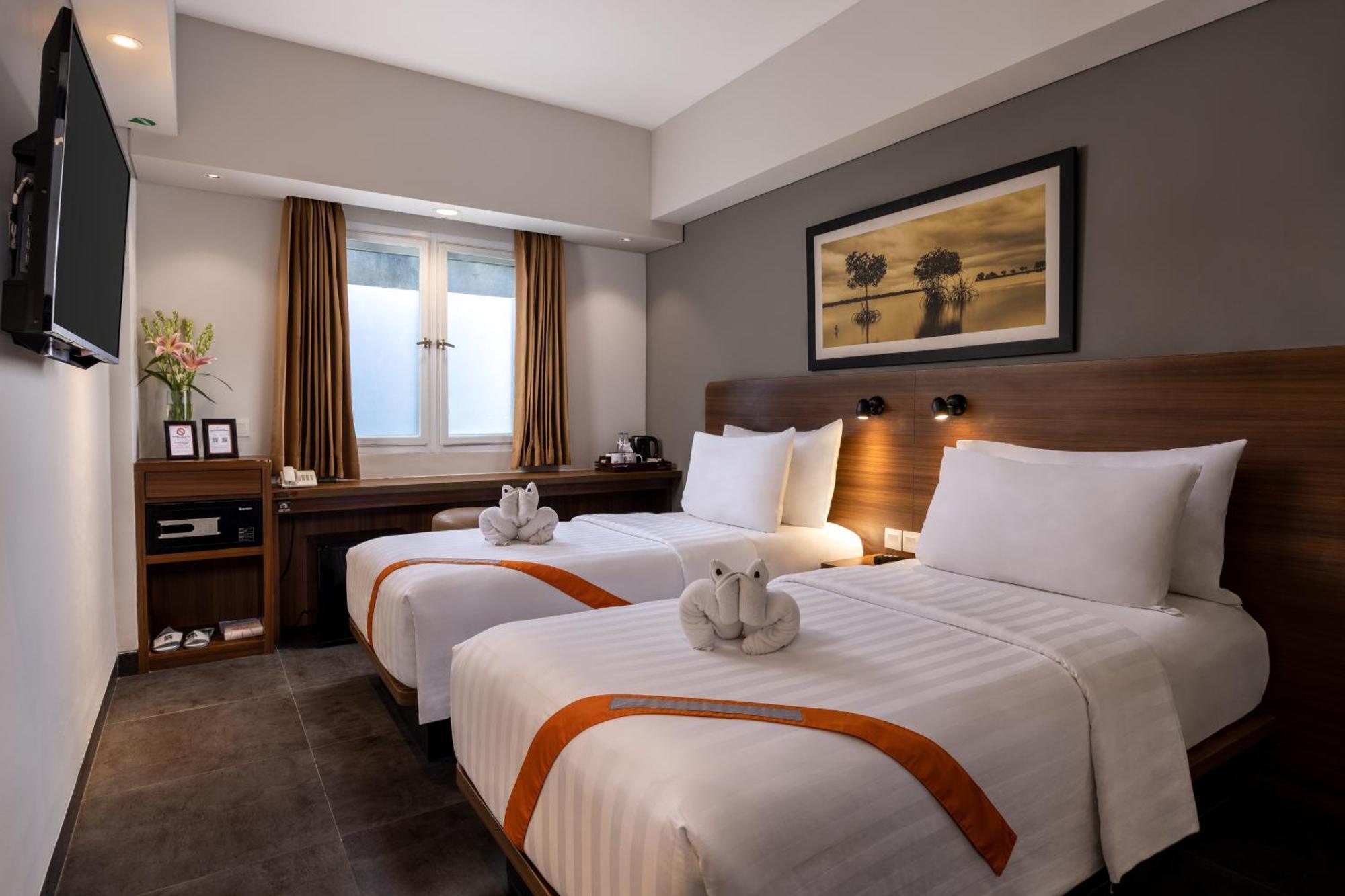 J4 Hotels Legian Exterior photo